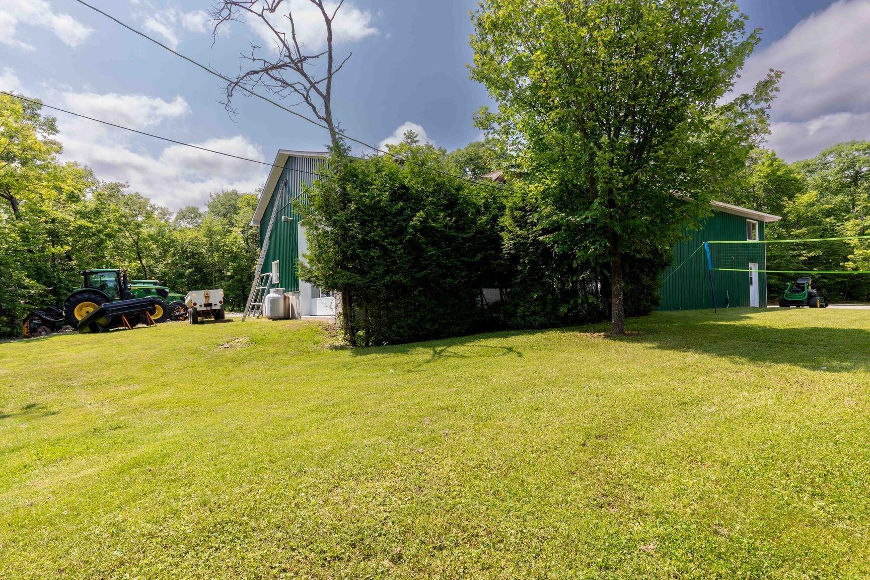 









146


Ch. du 6e-Rang

,
Val-des-Monts,




QC
J8N7R3

