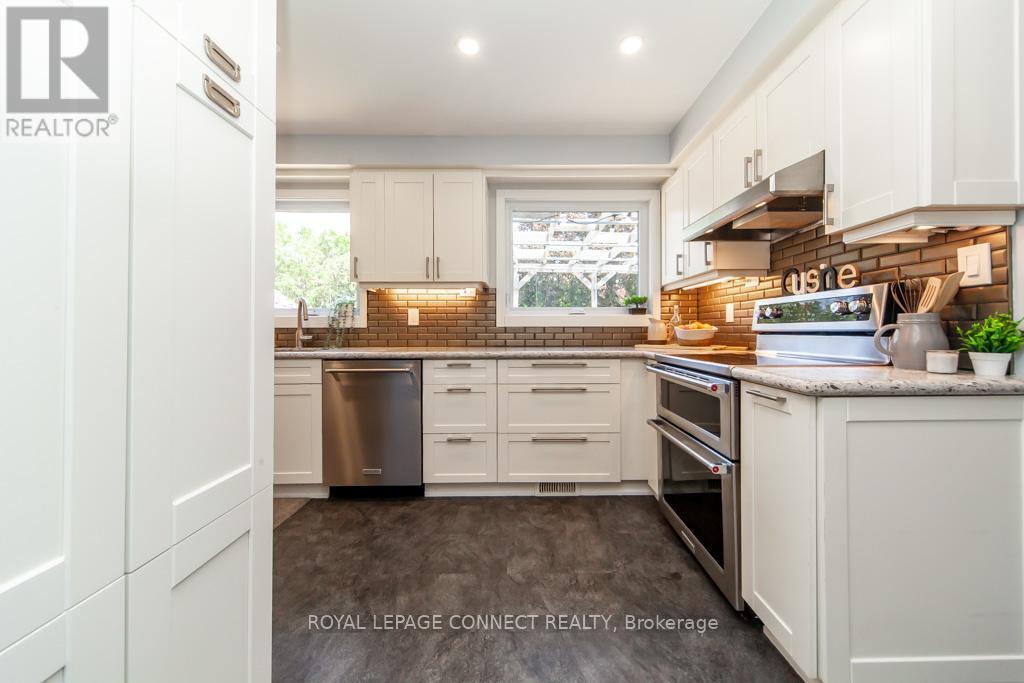 












98 CHESTER CRESCENT

,
Scugog,




Ontario
L9L1K8

