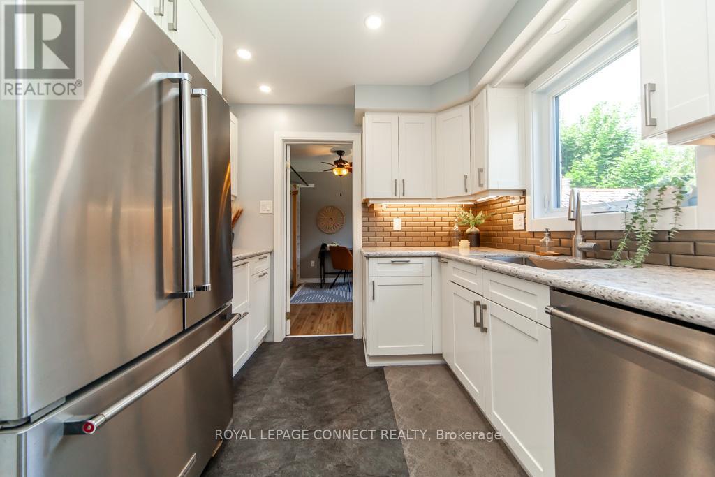 












98 CHESTER CRESCENT

,
Scugog,




Ontario
L9L1K8

