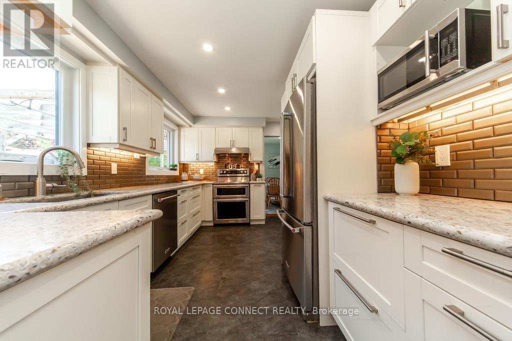 












98 CHESTER CRESCENT

,
Scugog,




Ontario
L9L1K8

