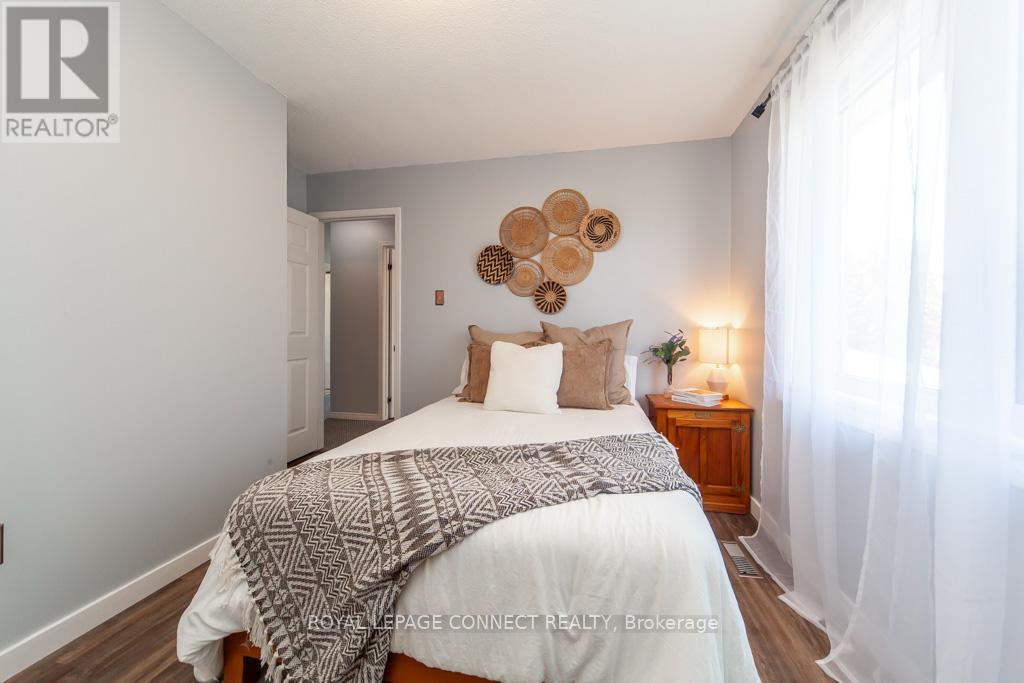 












98 CHESTER CRESCENT

,
Scugog,




Ontario
L9L1K8

