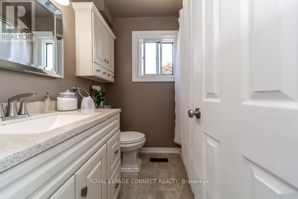 












98 CHESTER CRESCENT

,
Scugog,




Ontario
L9L1K8


