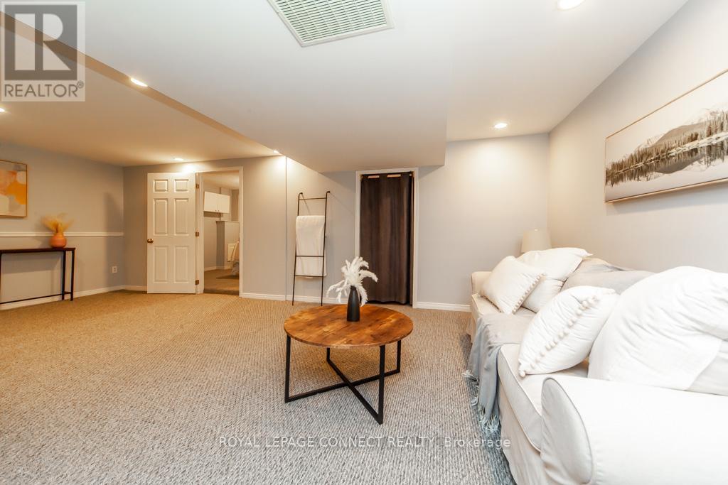 












98 CHESTER CRESCENT

,
Scugog,




Ontario
L9L1K8


