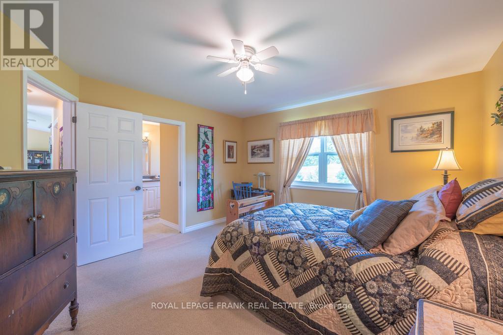 












406 LAKEHURST CIRCLE ROAD

,
Trent Lakes,




Ontario
K0L1J0

