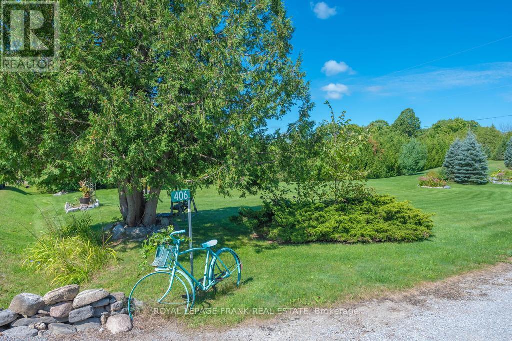 












406 LAKEHURST CIRCLE ROAD

,
Trent Lakes,




Ontario
K0L1J0

