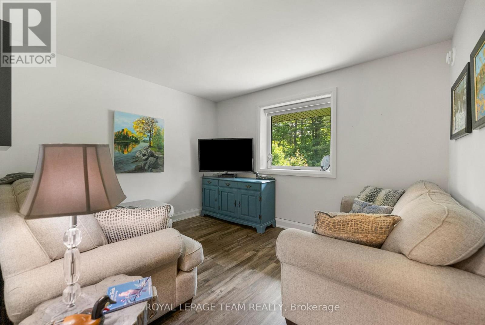 












554 POPLAR WAY

,
Greater Madawaska,




Ontario
K0J1H0

