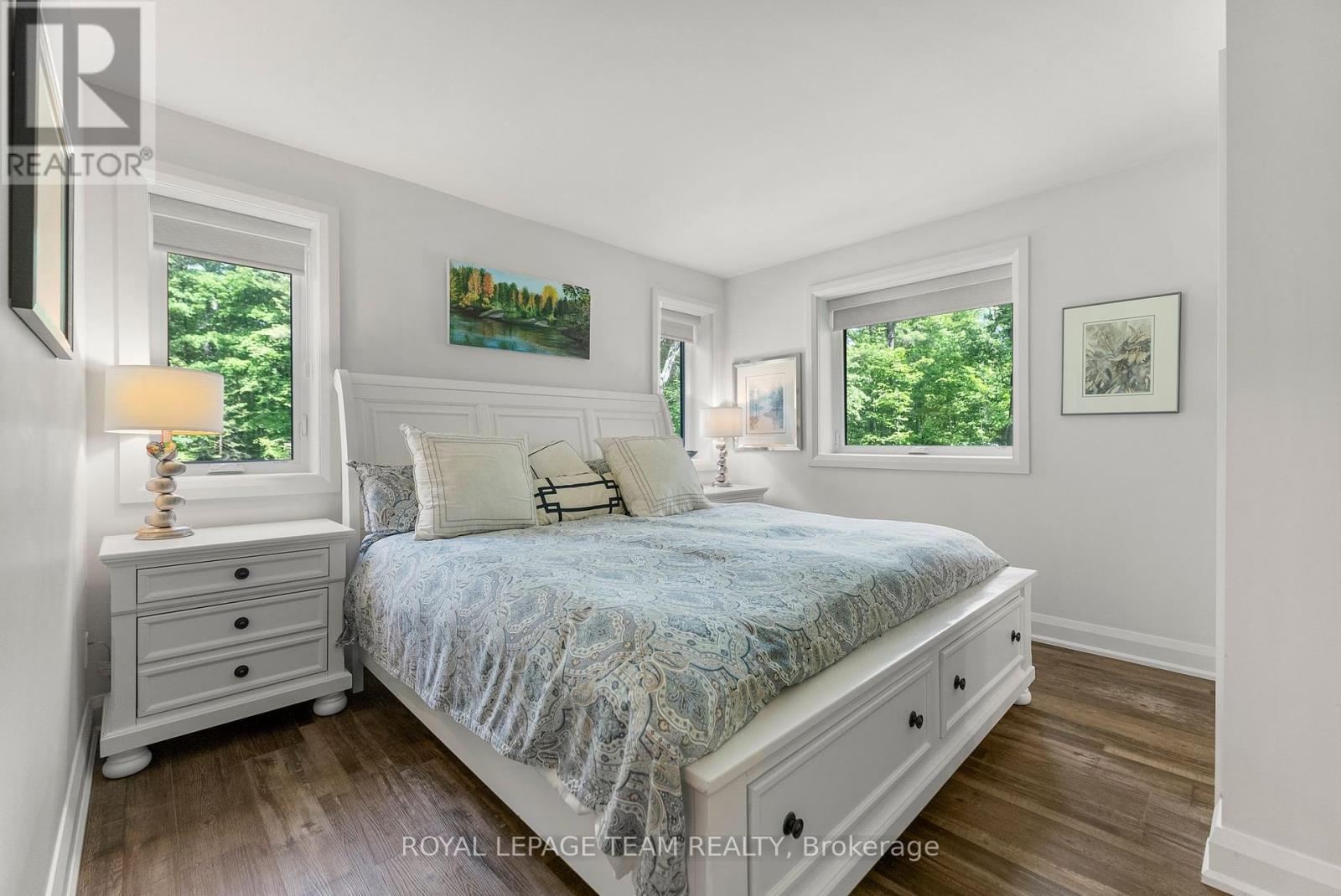 












554 POPLAR WAY

,
Greater Madawaska,




Ontario
K0J1H0

