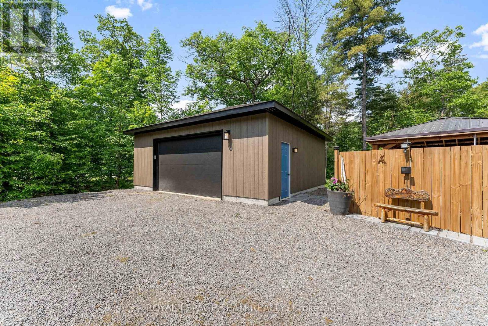 












554 POPLAR WAY

,
Greater Madawaska,




Ontario
K0J1H0

