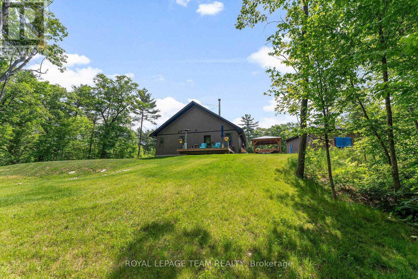 












554 POPLAR WAY

,
Greater Madawaska,




Ontario
K0J1H0


