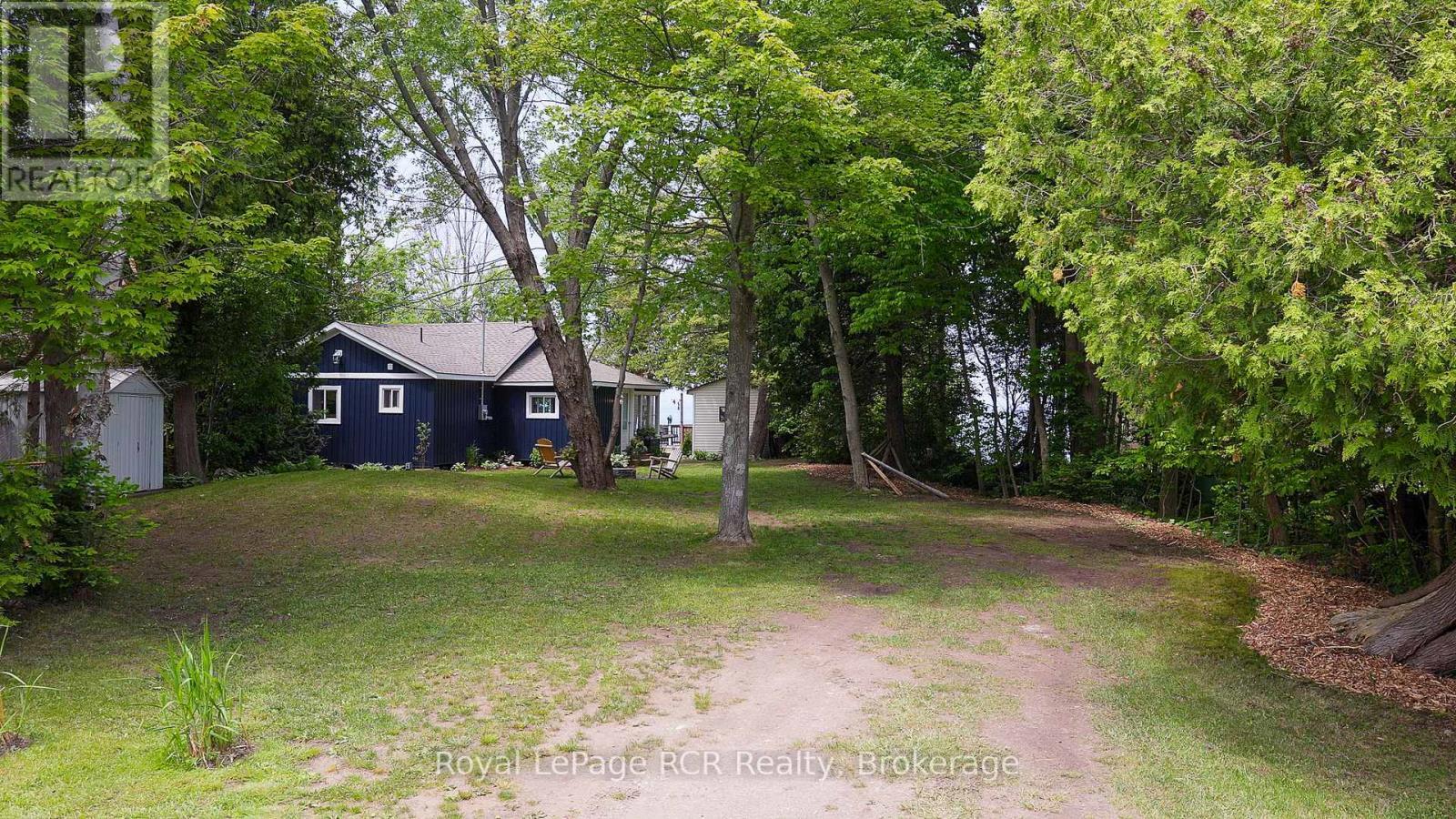 












809 BRUCE ROAD 13 ROAD

,
Native Leased Lands,




Ontario
N0H2L0

