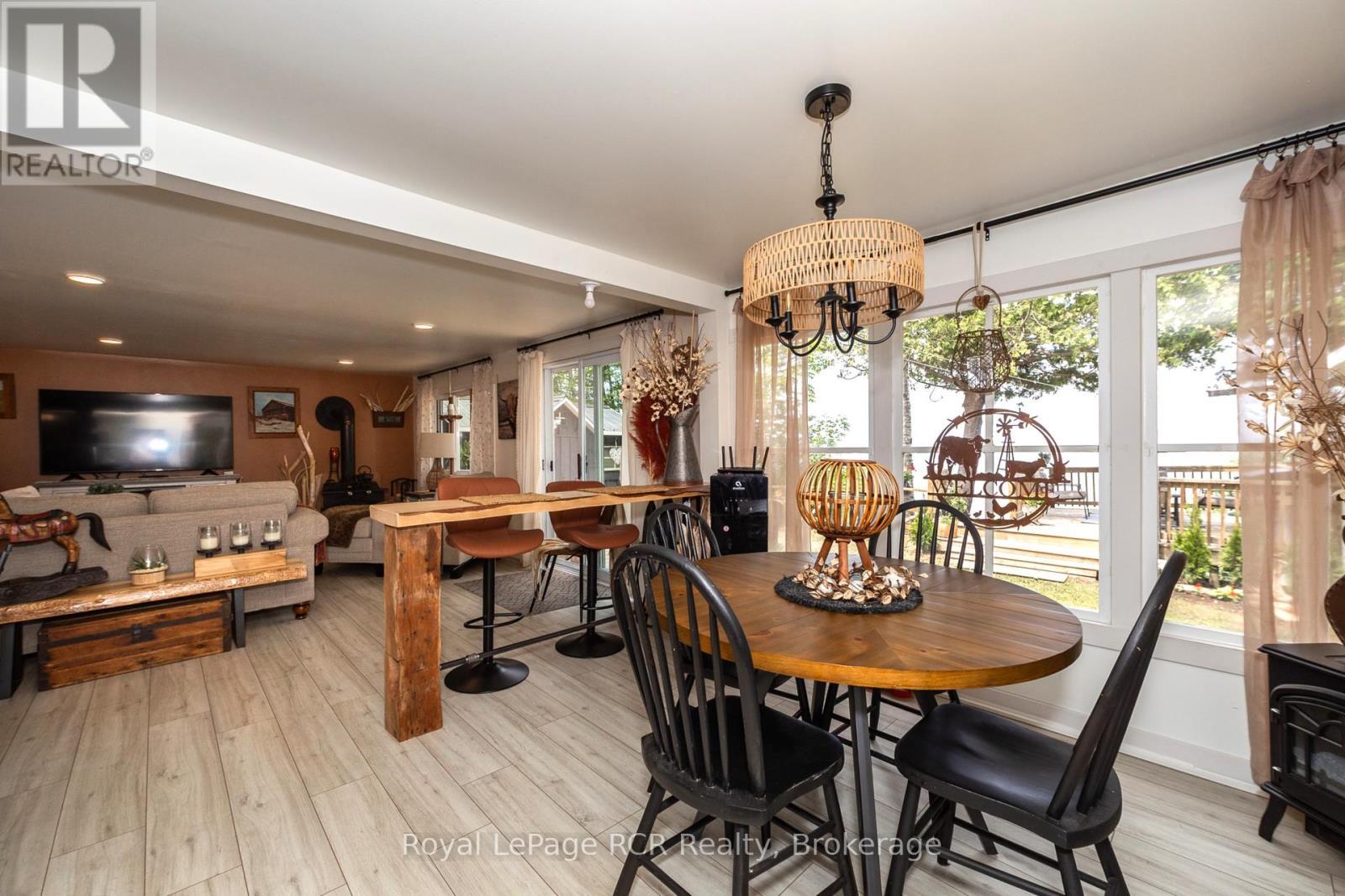 












809 BRUCE ROAD 13 ROAD

,
Native Leased Lands,




Ontario
N0H2L0

