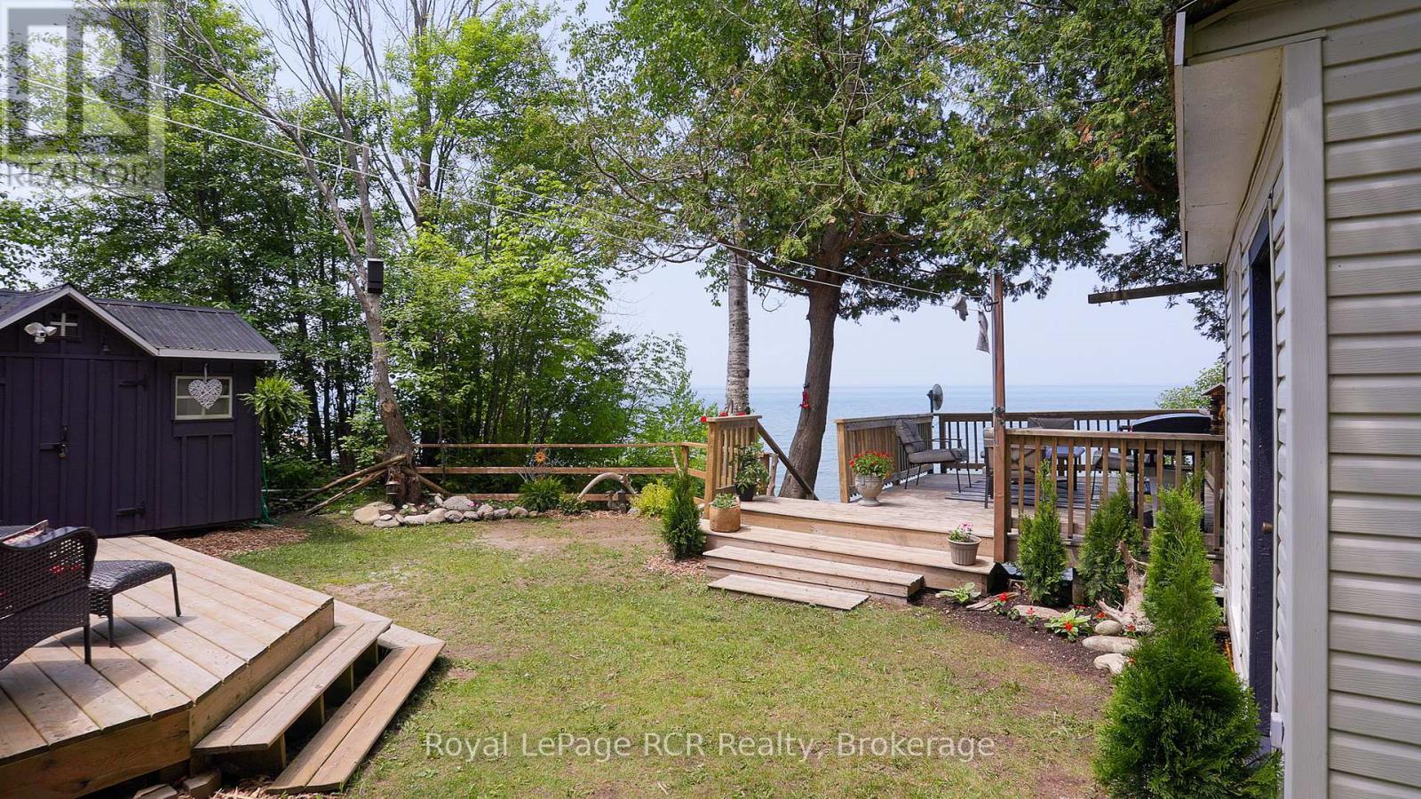 












809 BRUCE ROAD 13 ROAD

,
Native Leased Lands,




Ontario
N0H2L0

