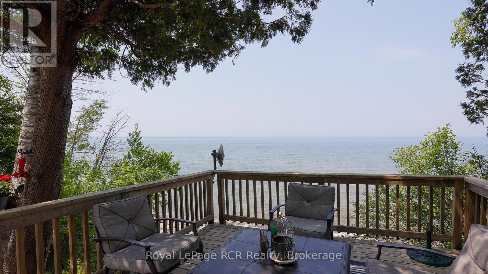 












809 BRUCE ROAD 13 ROAD

,
Native Leased Lands,




Ontario
N0H2L0

