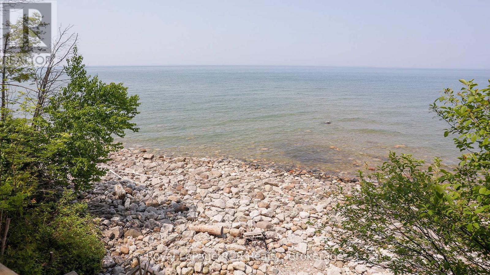 












809 BRUCE ROAD 13 ROAD

,
Native Leased Lands,




Ontario
N0H2L0

