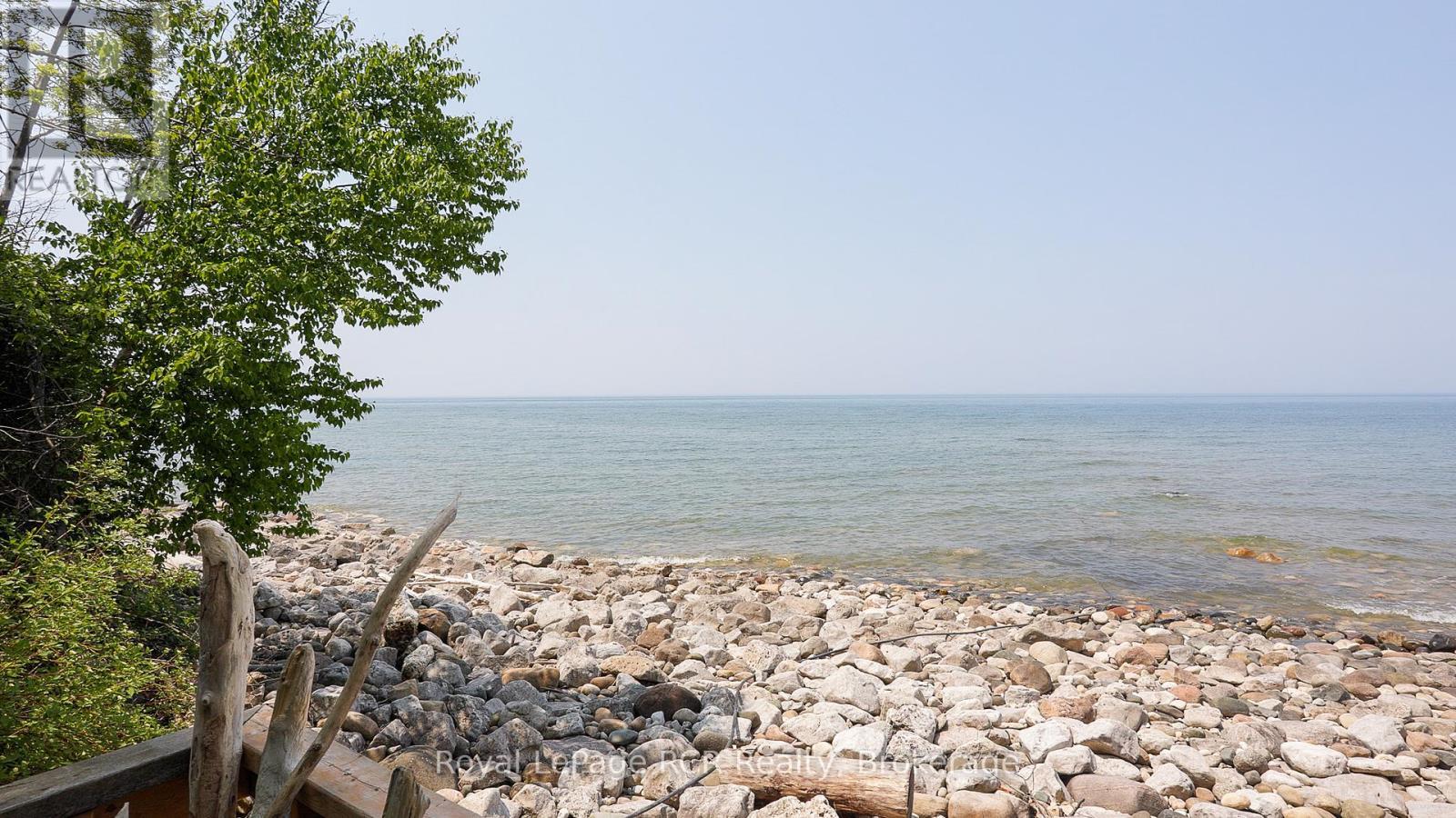 












809 BRUCE ROAD 13 ROAD

,
Native Leased Lands,




Ontario
N0H2L0


