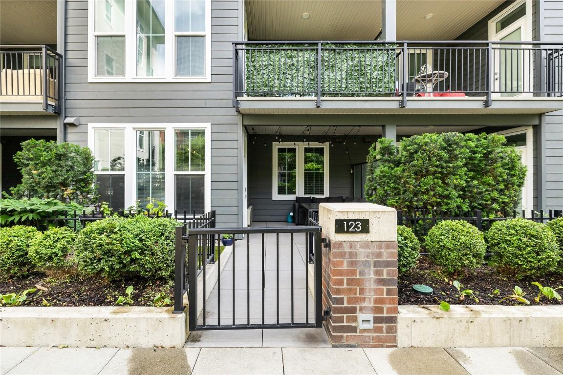 









1770


Richter

Street, 123,
Kelowna,




BC
V1Y 0E6

