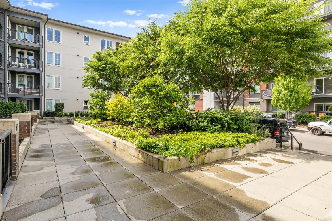 









1770


Richter

Street, 123,
Kelowna,




BC
V1Y 0E6

