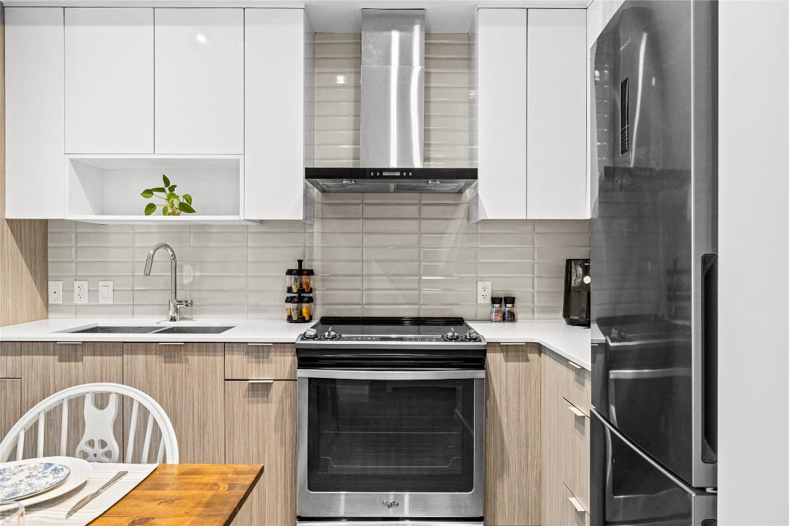 









1770


Richter

Street, 123,
Kelowna,




BC
V1Y 0E6

