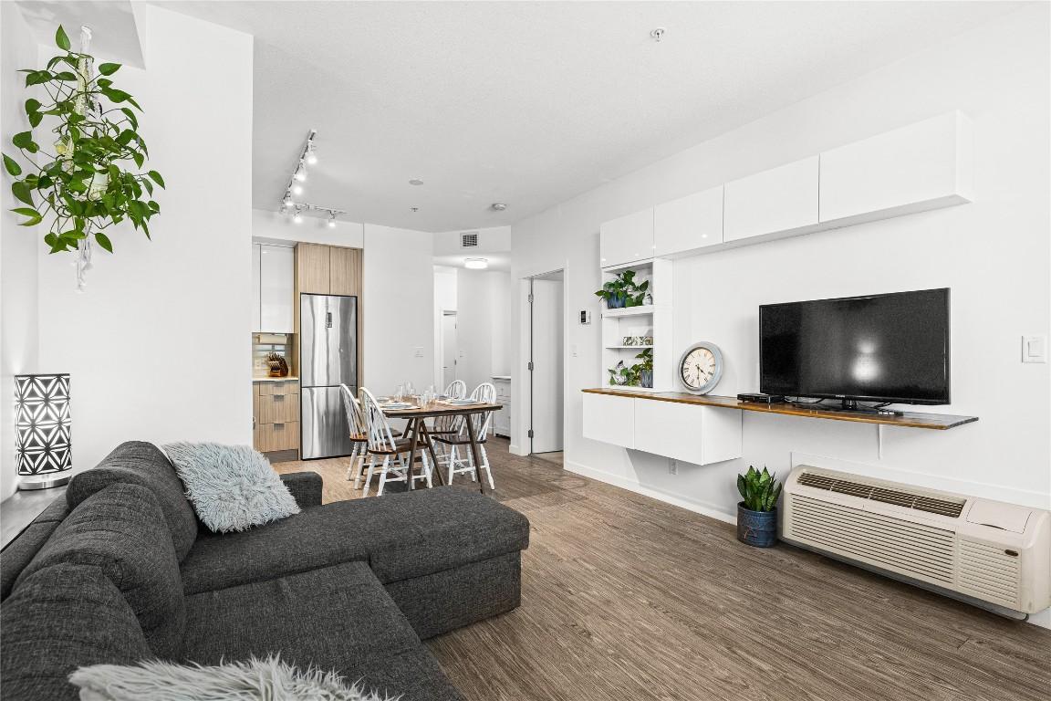 









1770


Richter

Street, 123,
Kelowna,




BC
V1Y 0E6

