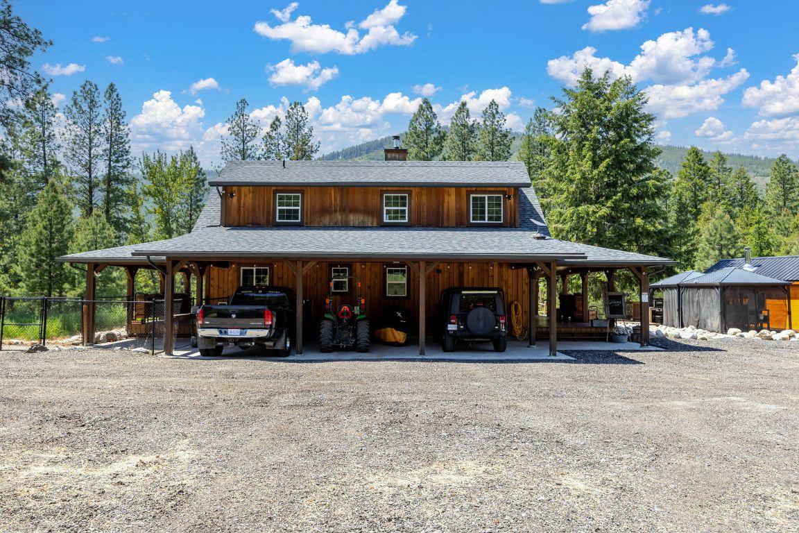 









6241


33

Highway,
Carmi,




BC
V0H 1A0

