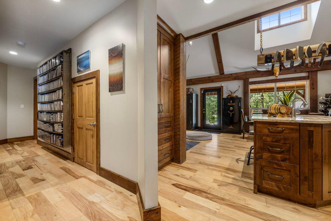 









6241


33

Highway,
Carmi,




BC
V0H 1A0

