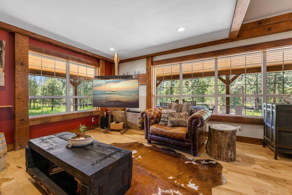 









6241


33

Highway,
Carmi,




BC
V0H 1A0

