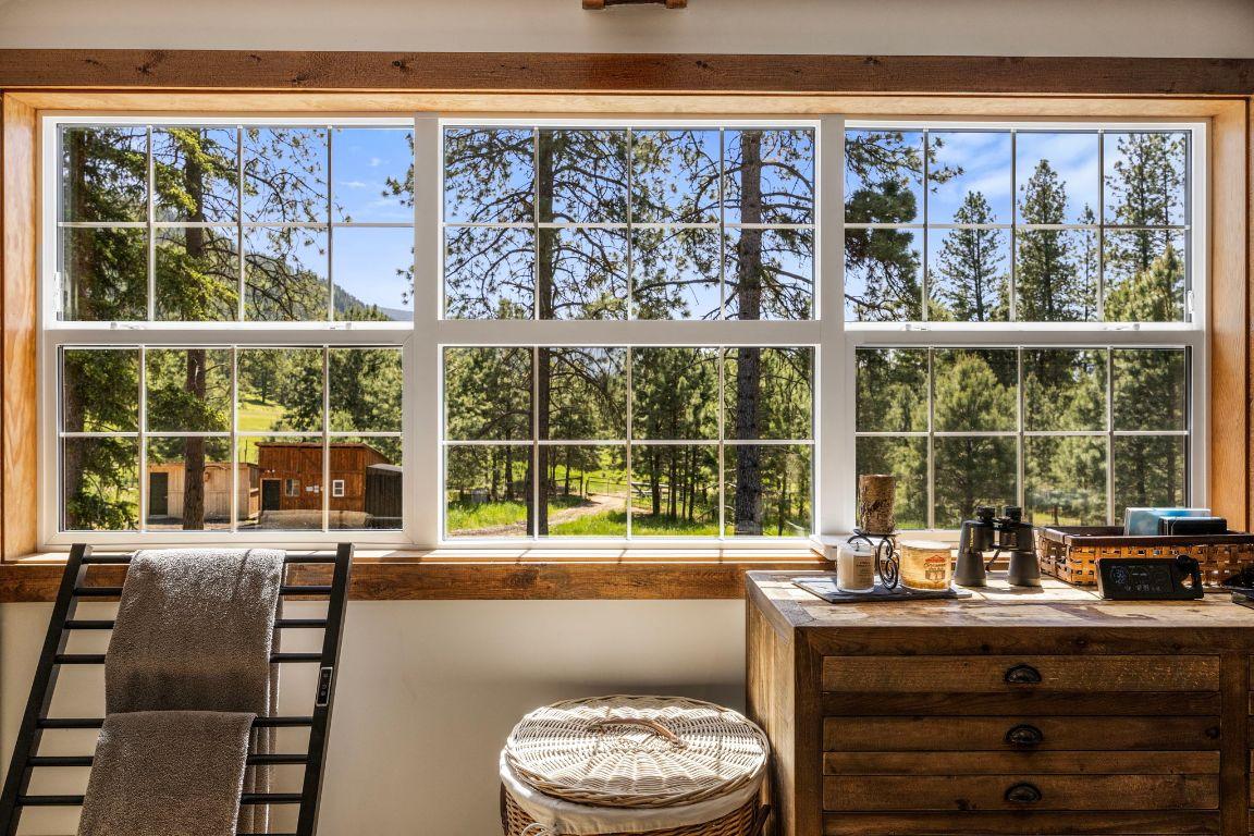 









6241


33

Highway,
Carmi,




BC
V0H 1A0

