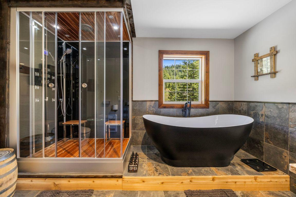 









6241


33

Highway,
Carmi,




BC
V0H 1A0

