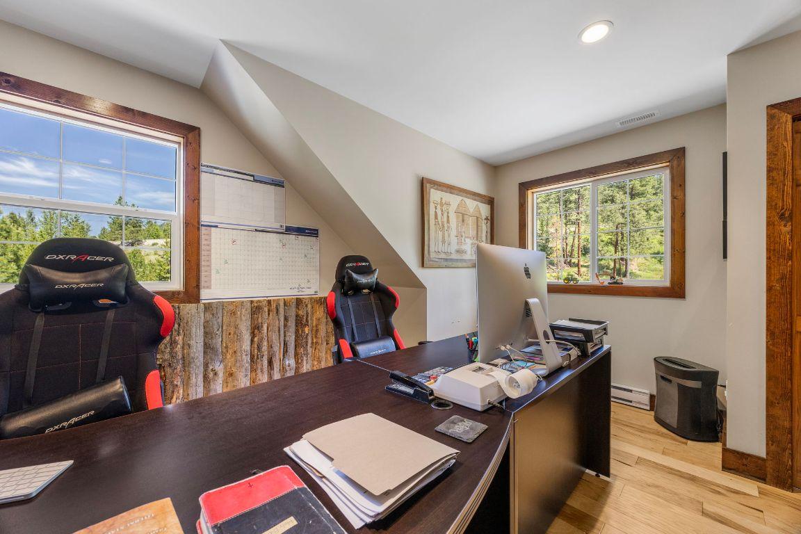 









6241


33

Highway,
Carmi,




BC
V0H 1A0

