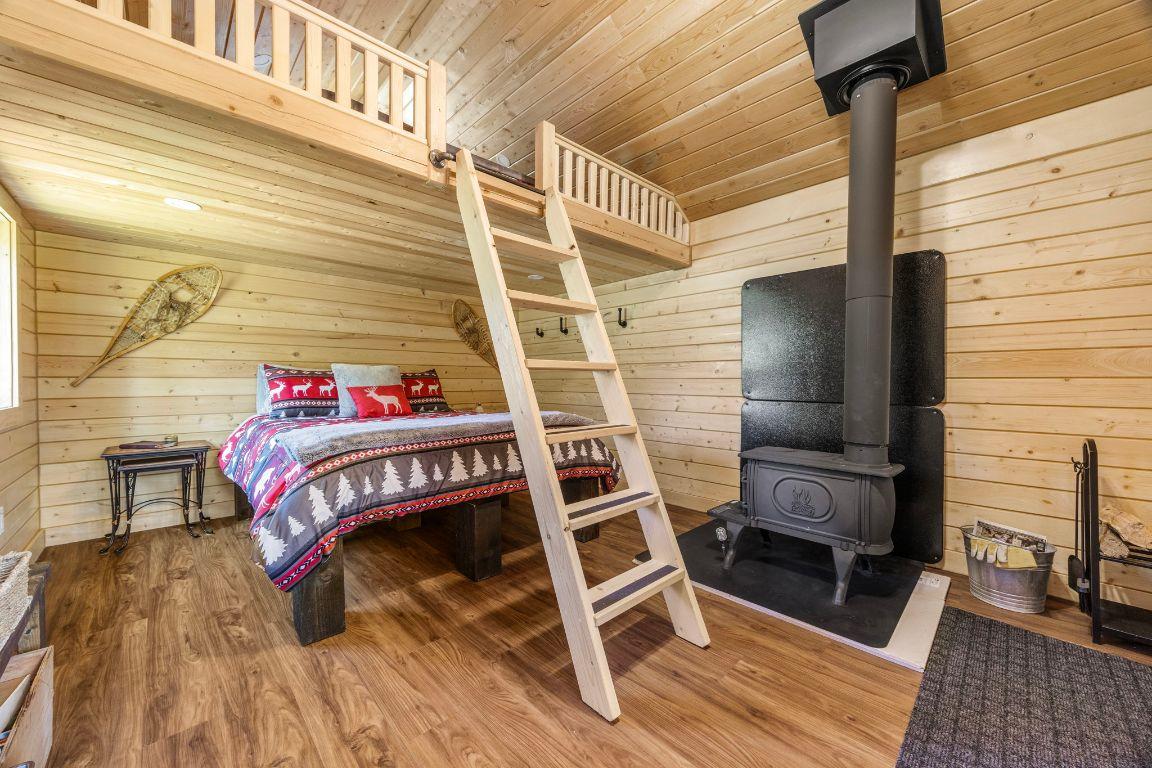 









6241


33

Highway,
Carmi,




BC
V0H 1A0

