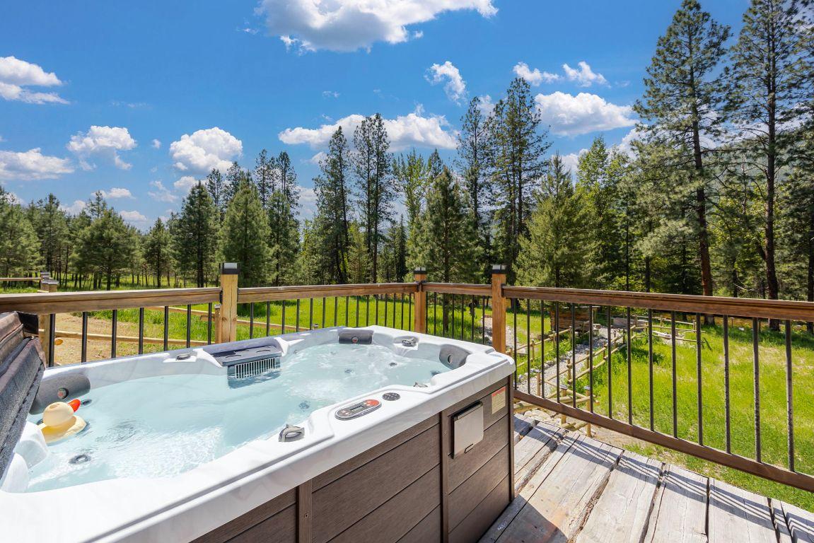 









6241


33

Highway,
Carmi,




BC
V0H 1A0

