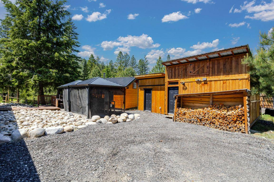 









6241


33

Highway,
Carmi,




BC
V0H 1A0

