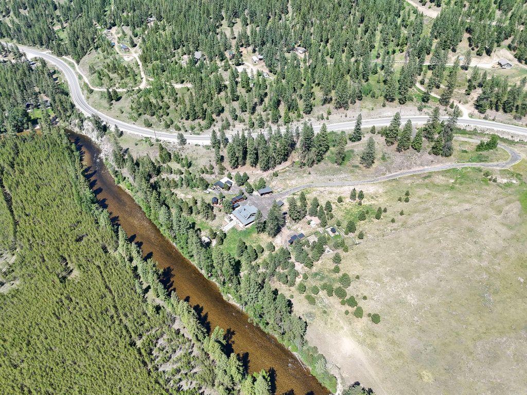 









6241


33

Highway,
Carmi,




BC
V0H 1A0

