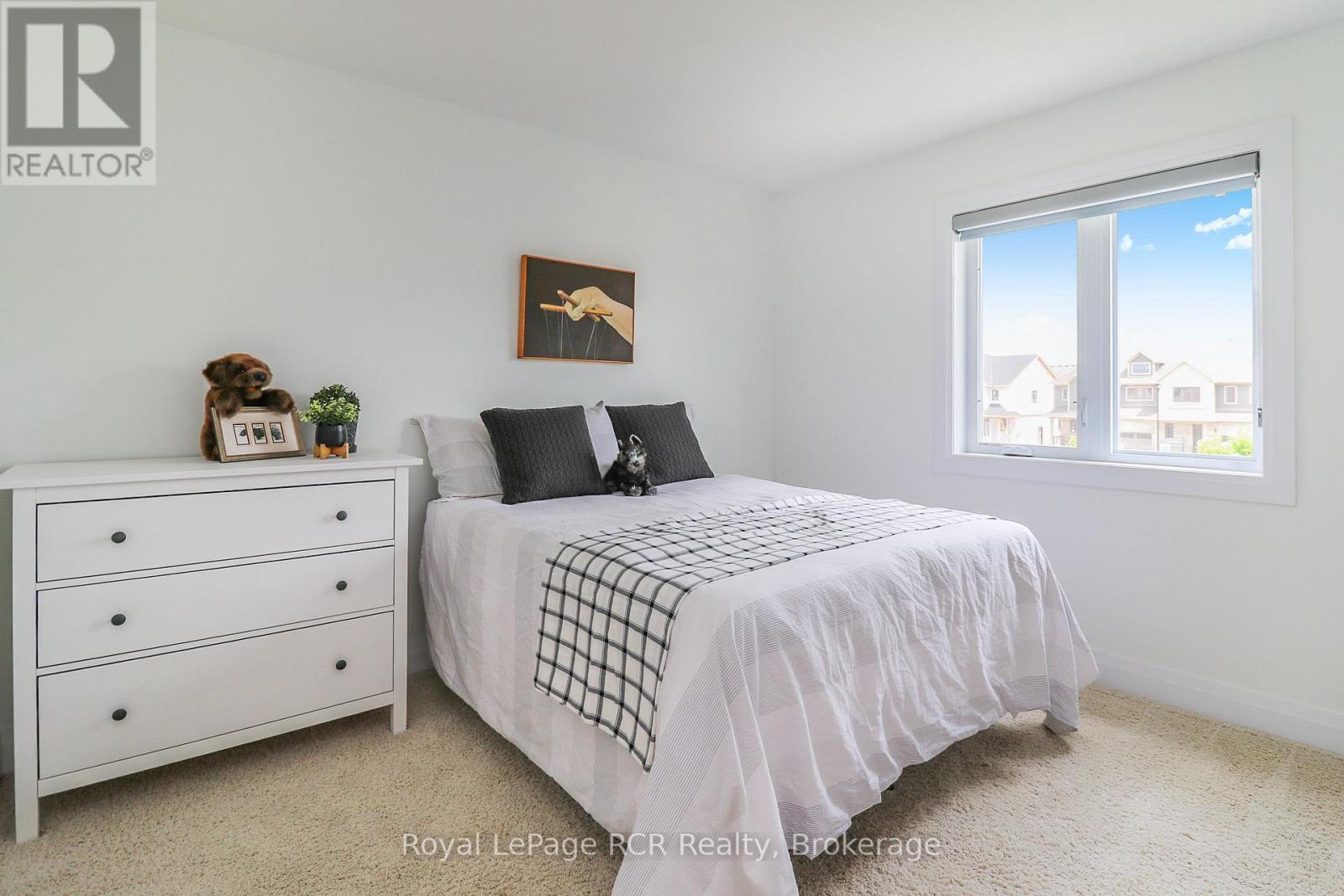 












7 PORTLAND STREET

,
Collingwood,




Ontario
L9Y2L3

