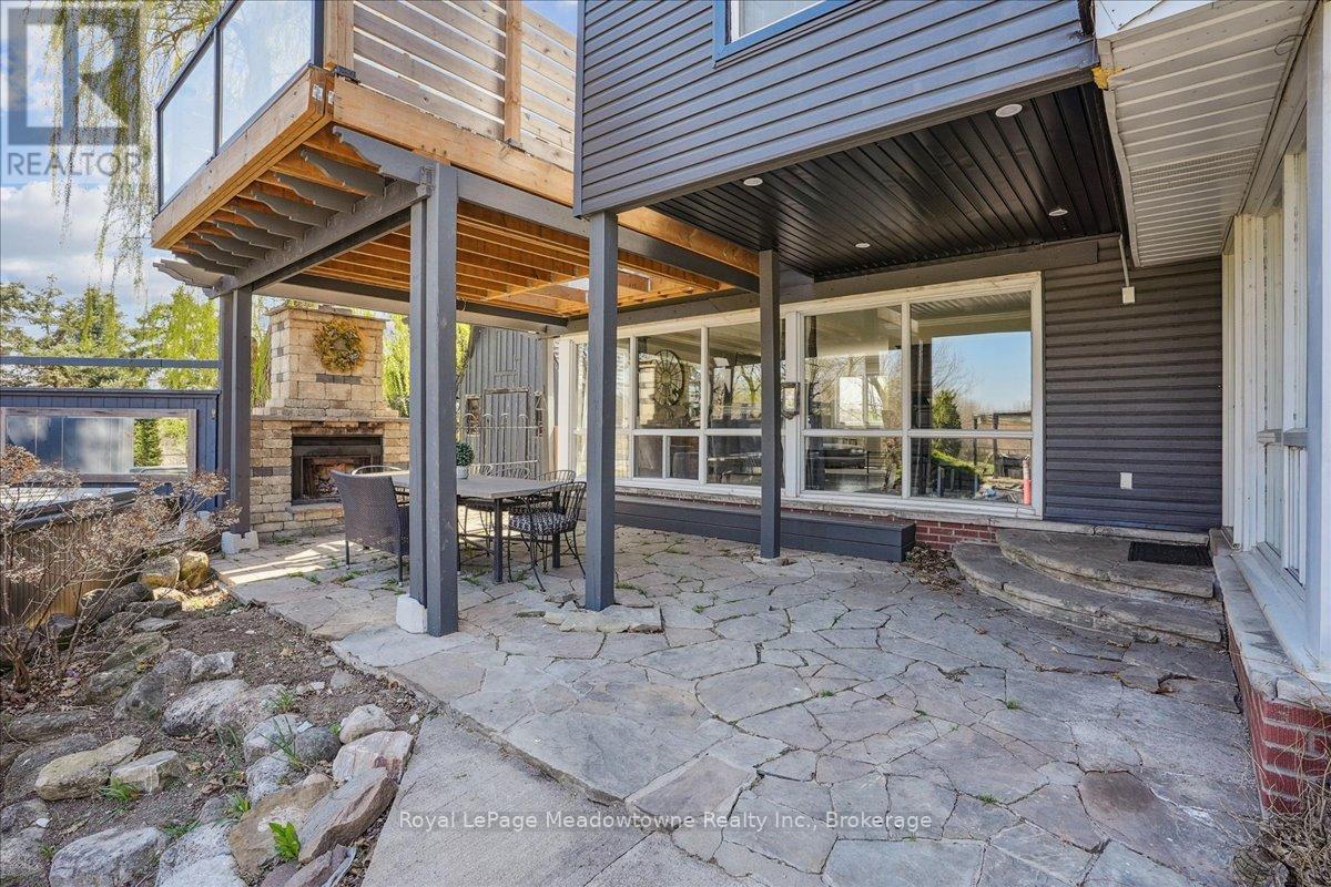 












12840 BRITANNIA ROAD

,
Milton (MI Rural Milton),




Ontario
L9E0V3

