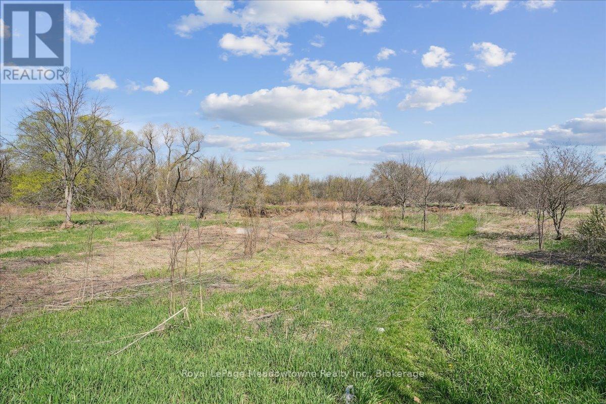 












12840 BRITANNIA ROAD

,
Milton (MI Rural Milton),




Ontario
L9E0V3

