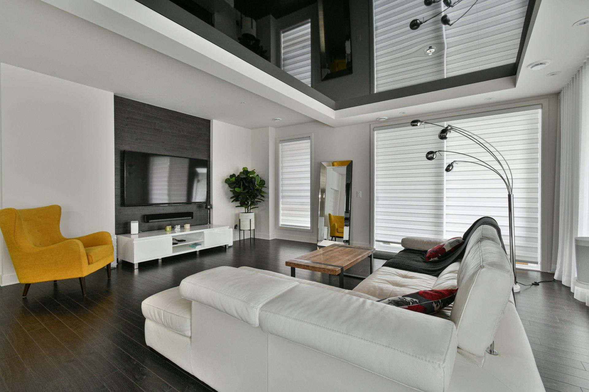 









11980


Rue d'Amboise 

, 104,
Mirabel,




QC
J7J0S8

