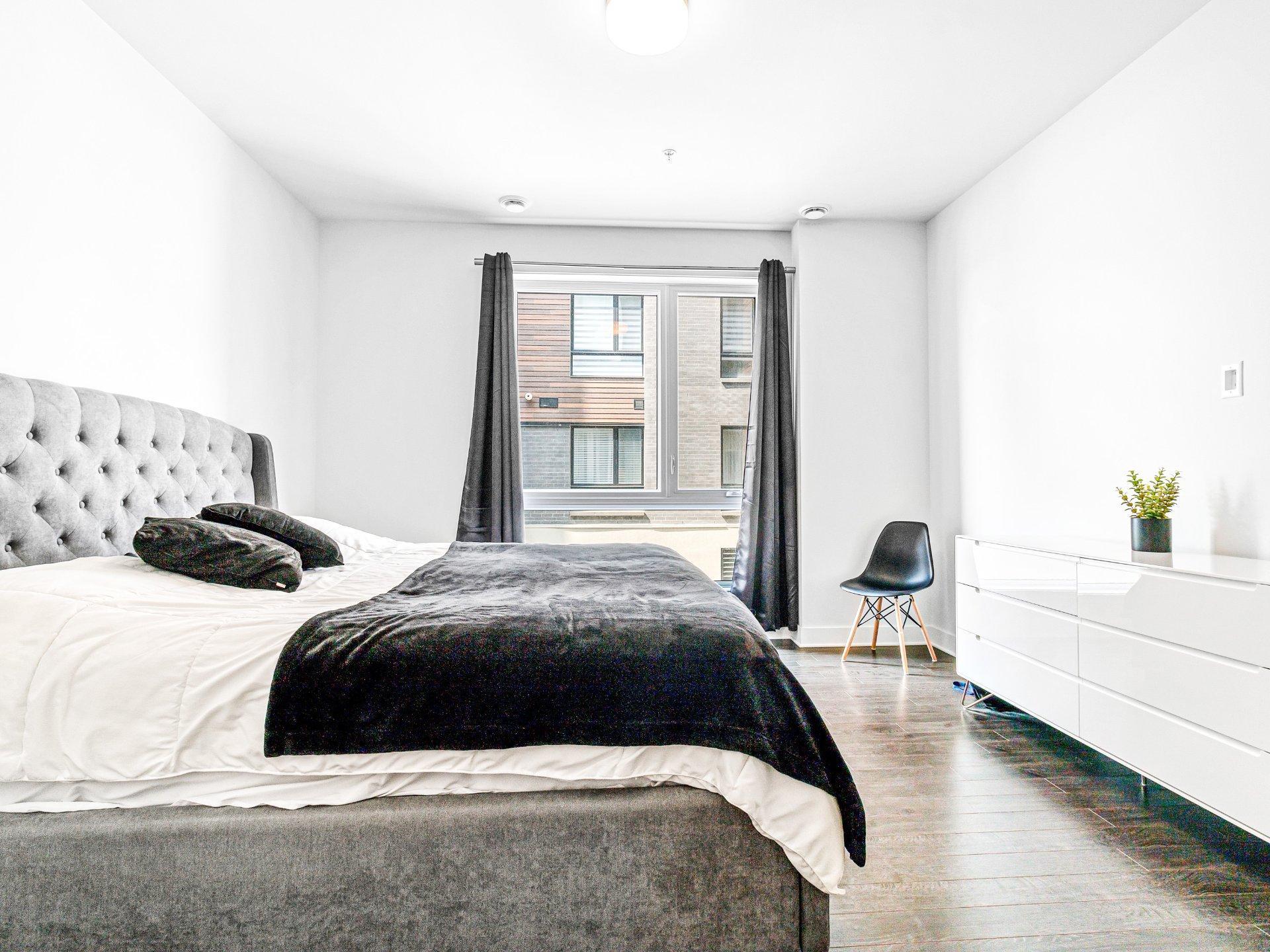 









11980


Rue d'Amboise 

, 104,
Mirabel,




QC
J7J0S8

