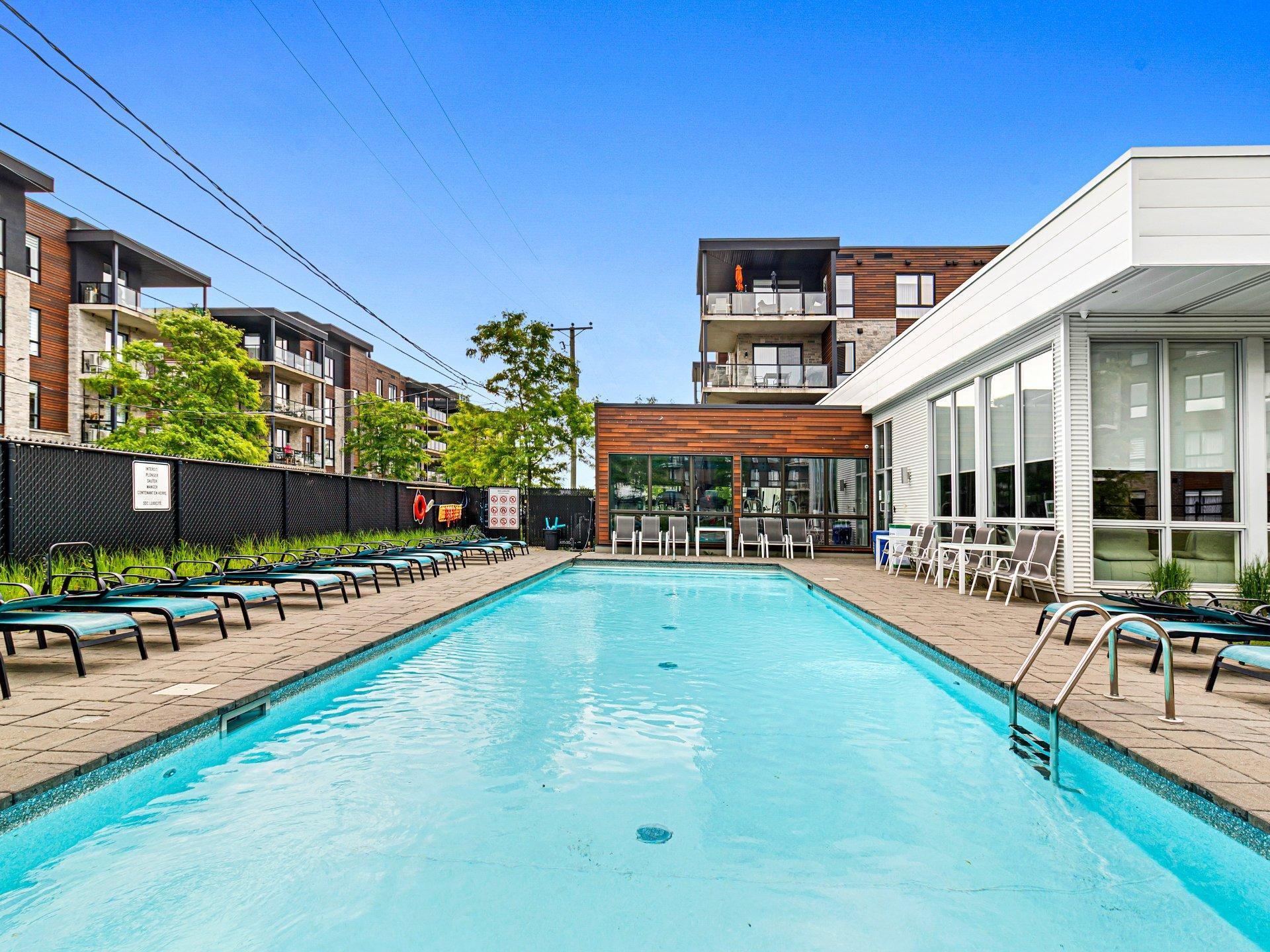 









11980


Rue d'Amboise 

, 104,
Mirabel,




QC
J7J0S8

