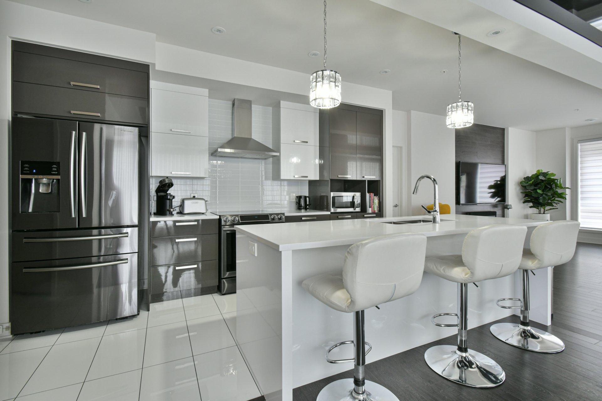 









11980


Rue d'Amboise 

, 104,
Mirabel,




QC
J7J0S8

