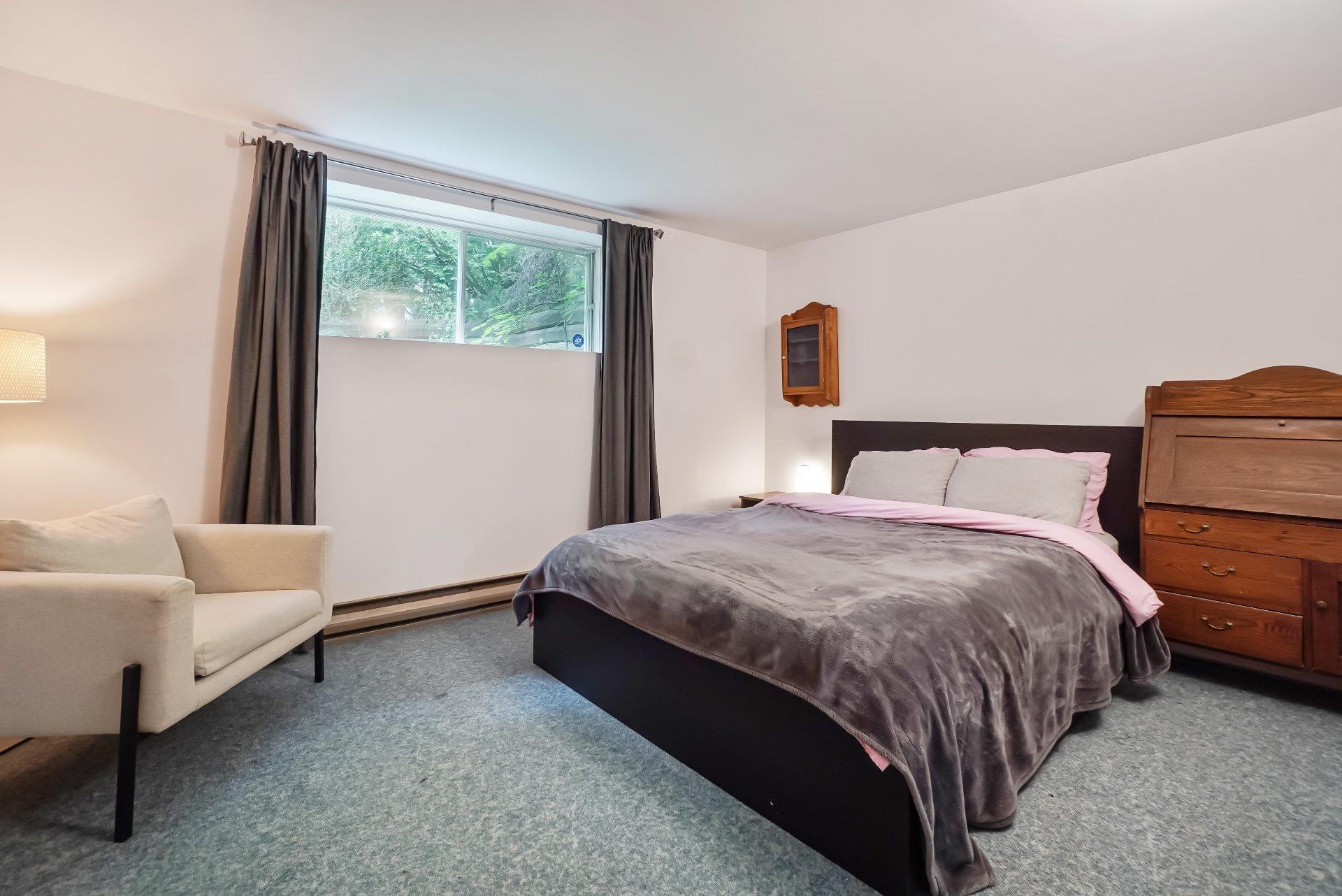 









2605


Rue du Ruisseau

,
Saint-Lazare,




QC
J7T2K7

