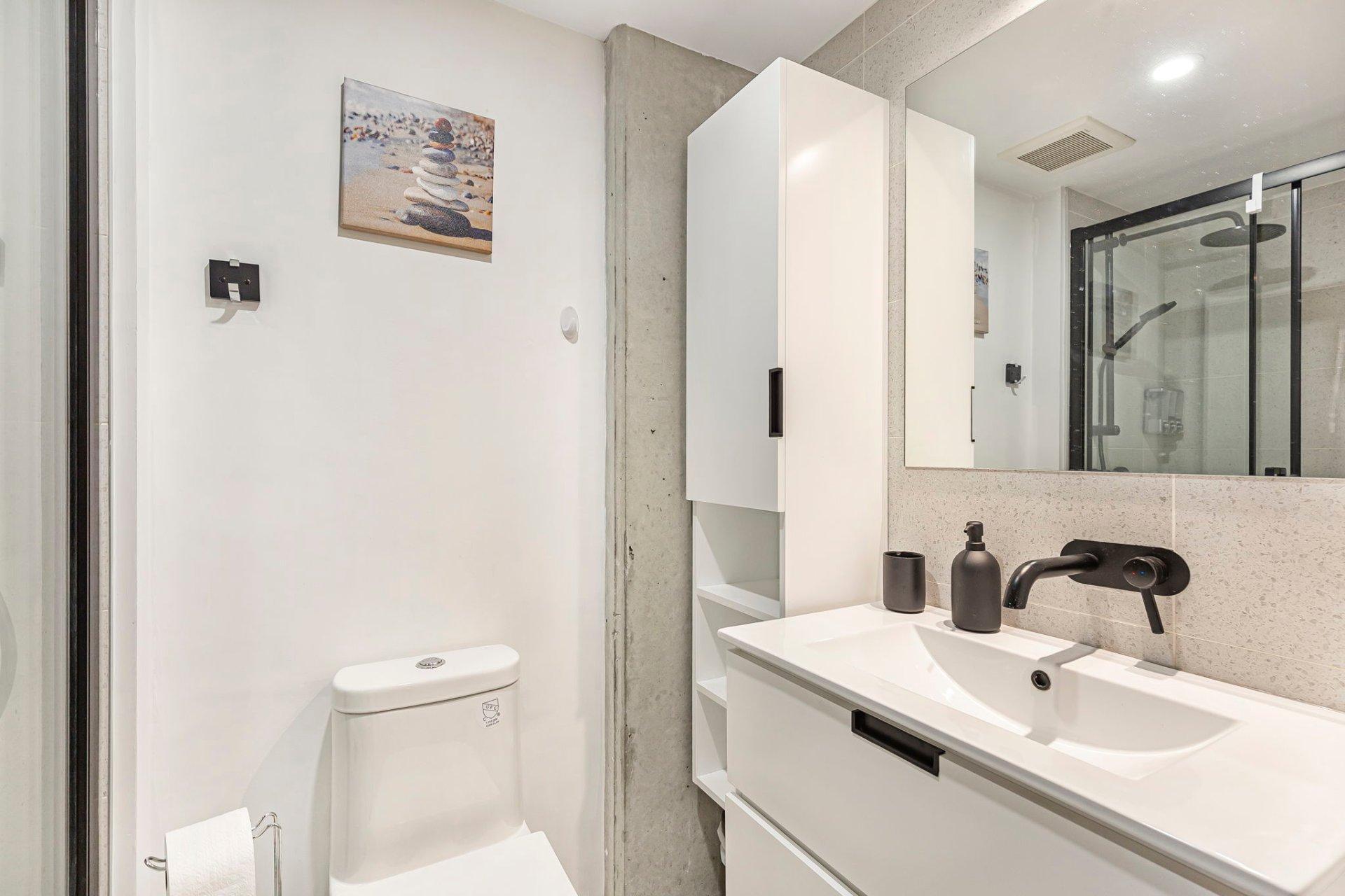 









1406


Rue Ste-Élisabeth

, 303,
Montréal (Ville-Marie),




QC
H2X0E7

