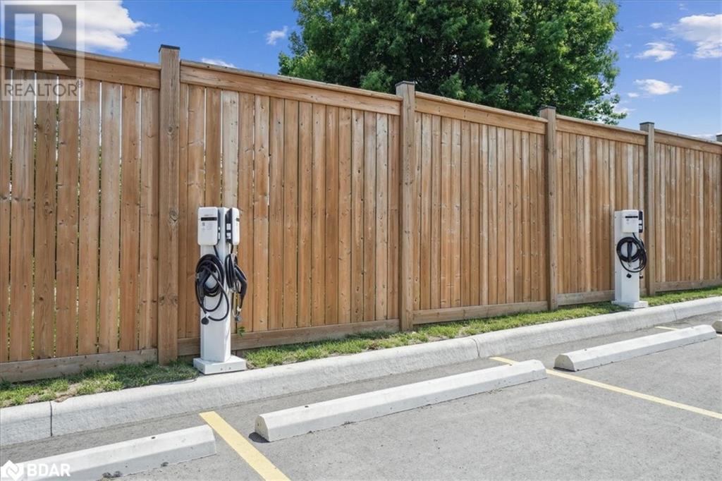












120 HURON Street Unit# 321

,
Guelph,




Ontario
N1E0T8

