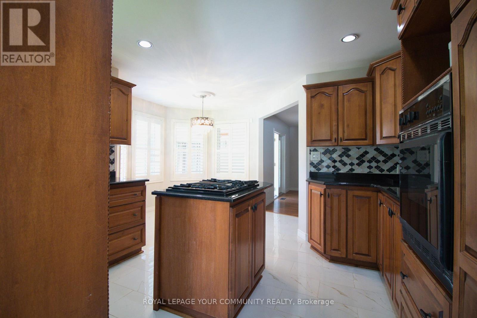 












199 GARDEN PATH

,
Chatham-Kent,




Ontario
N7L5M2

