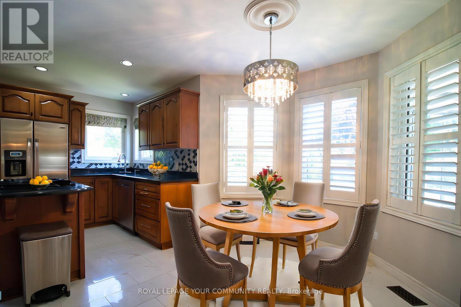 












199 GARDEN PATH

,
Chatham-Kent,




Ontario
N7L5M2

