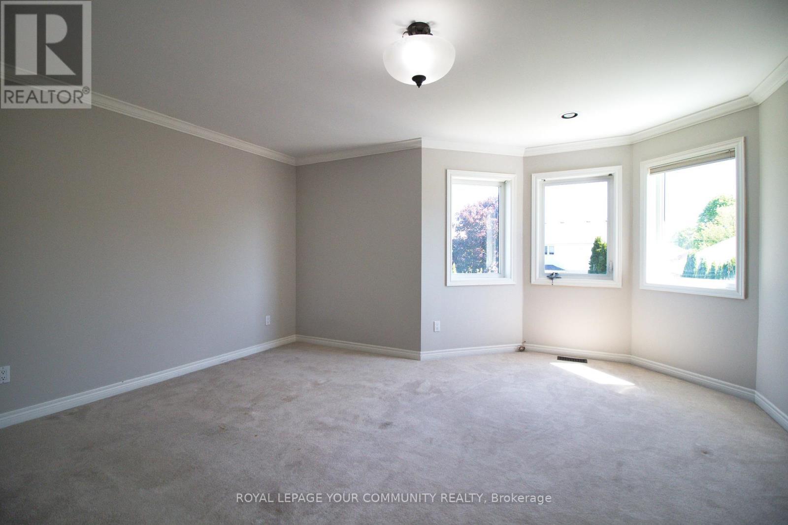 












199 GARDEN PATH

,
Chatham-Kent,




Ontario
N7L5M2

