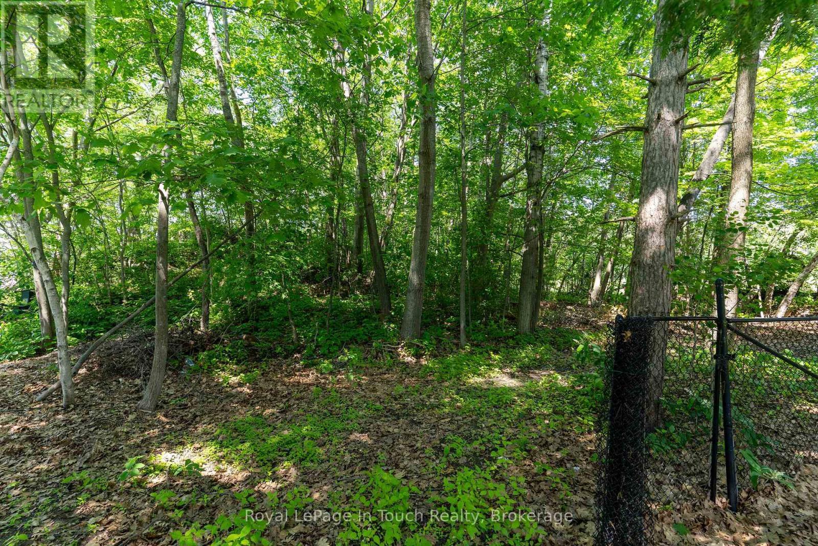 












2596 HONEY HARBOUR ROAD

,
Georgian Bay (Baxter),




Ontario
P0E1E0

