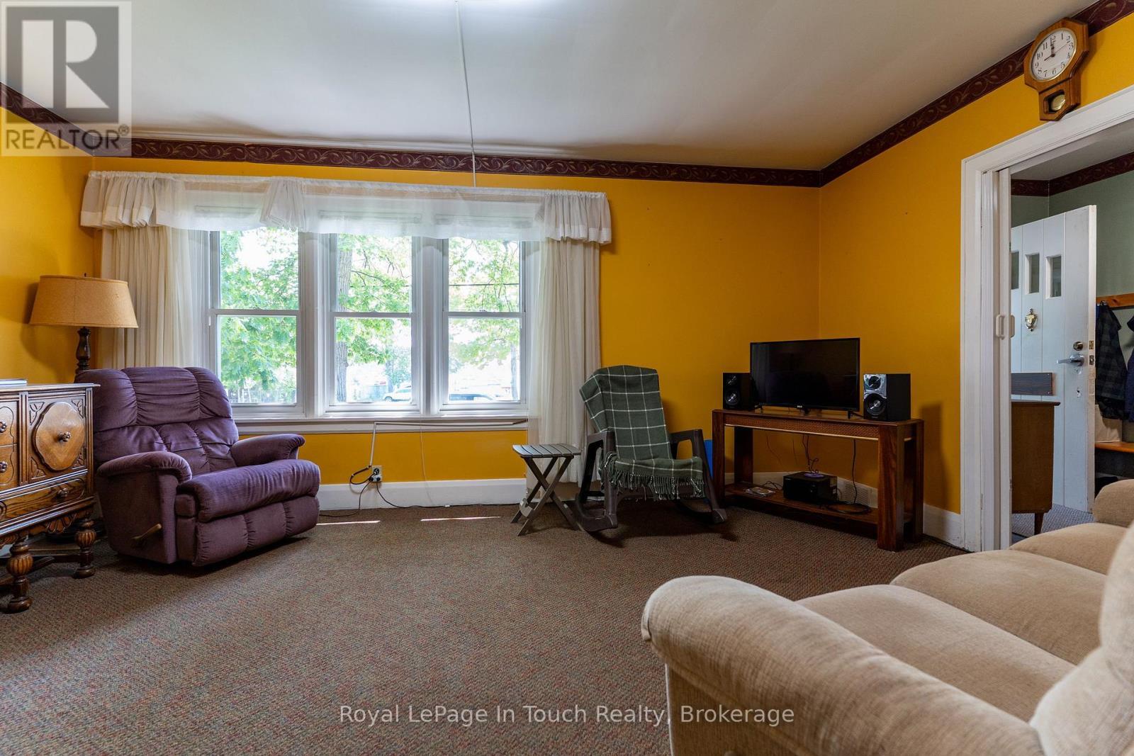 












2596 HONEY HARBOUR ROAD

,
Georgian Bay (Baxter),




Ontario
P0E1E0

