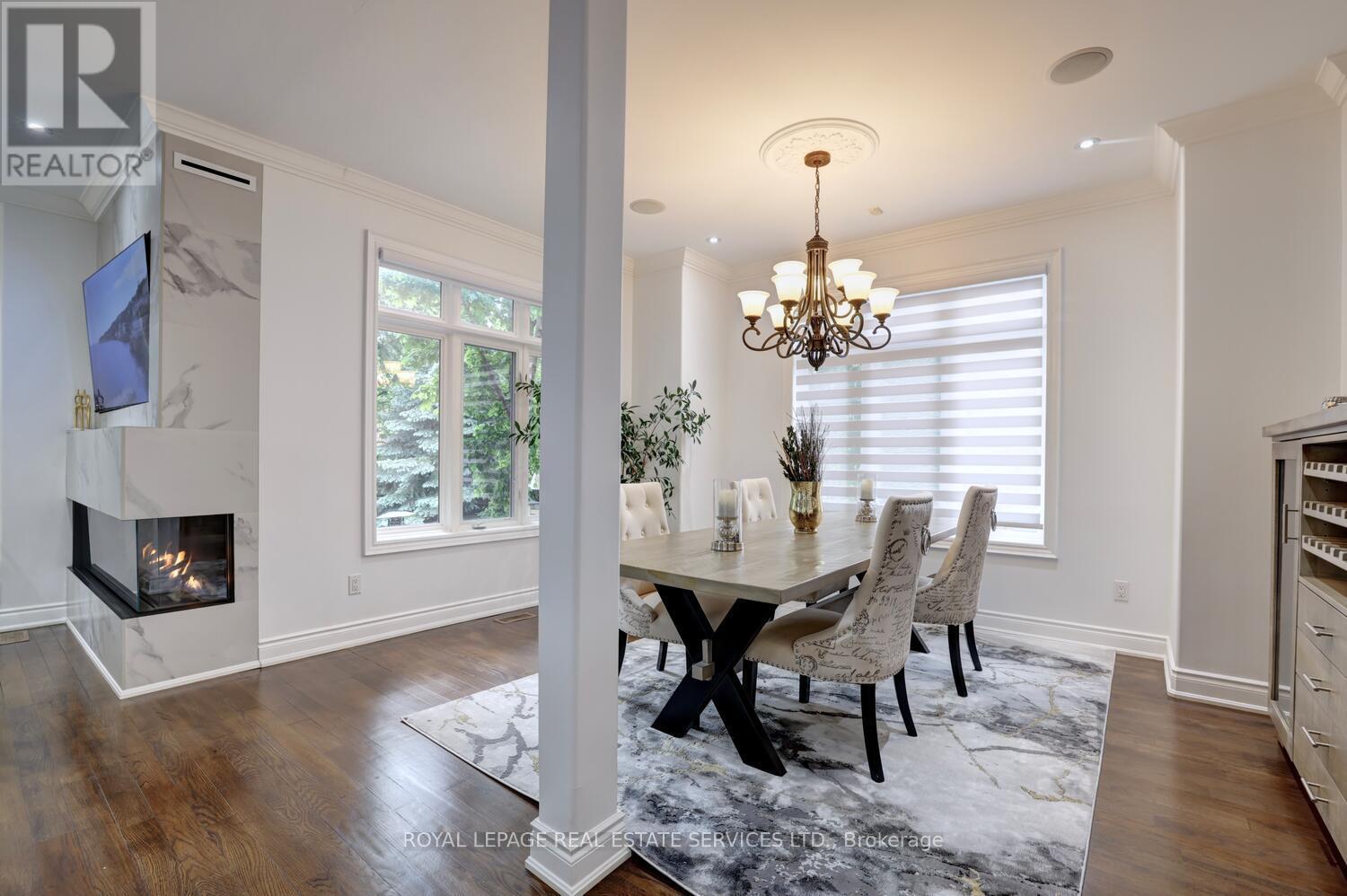 












30 SEACOVE COURT

,
Hamilton,




Ontario
L8E0B3

