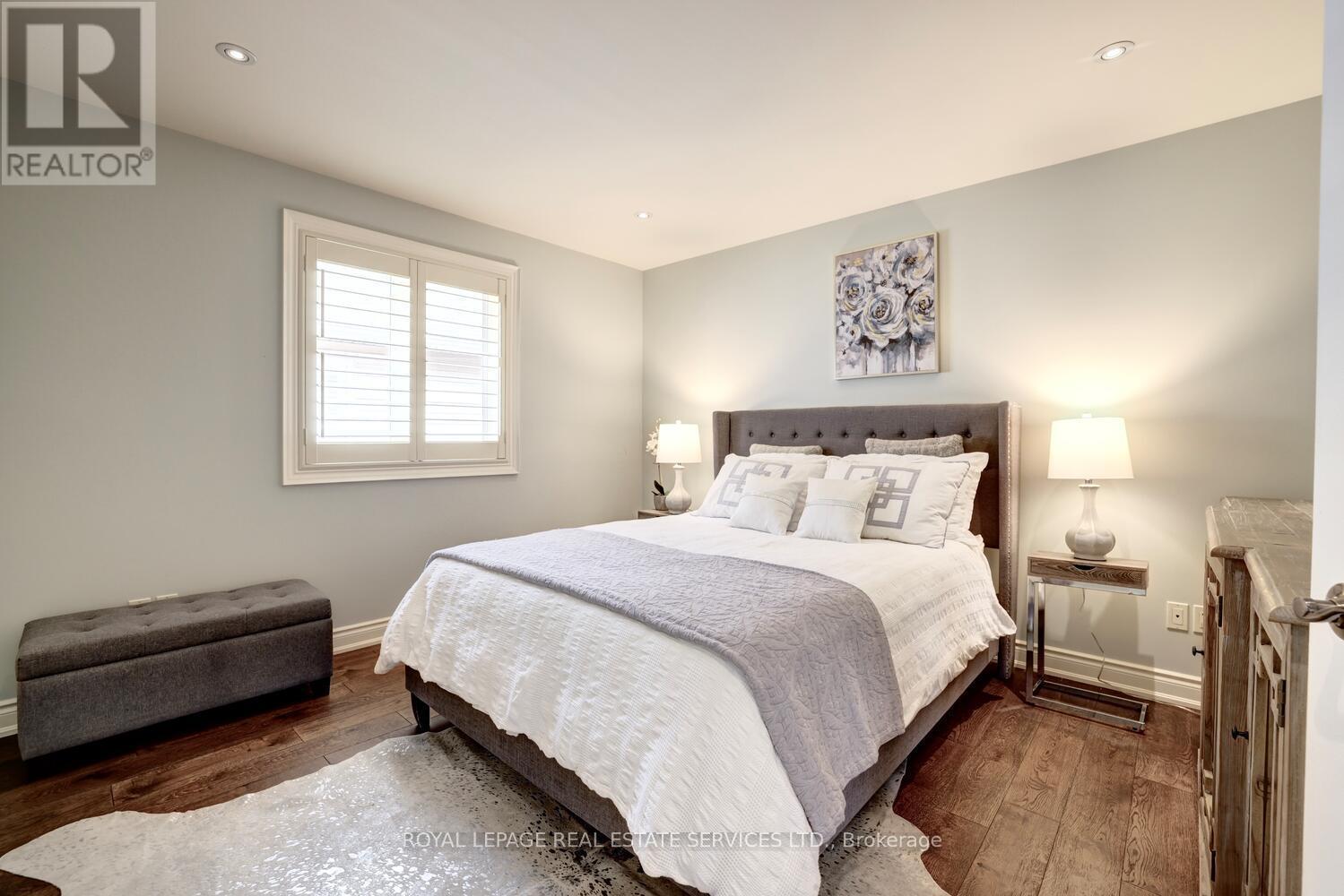 












30 SEACOVE COURT

,
Hamilton,




Ontario
L8E0B3


